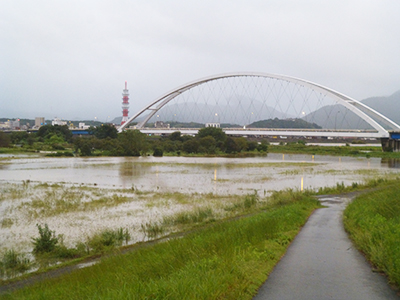 台風16号