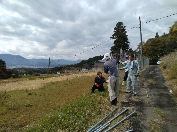 醍醐寺の若手住職、遊休農地で米作り挑戦